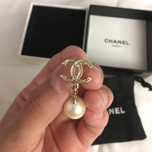 Chanel - Earrings